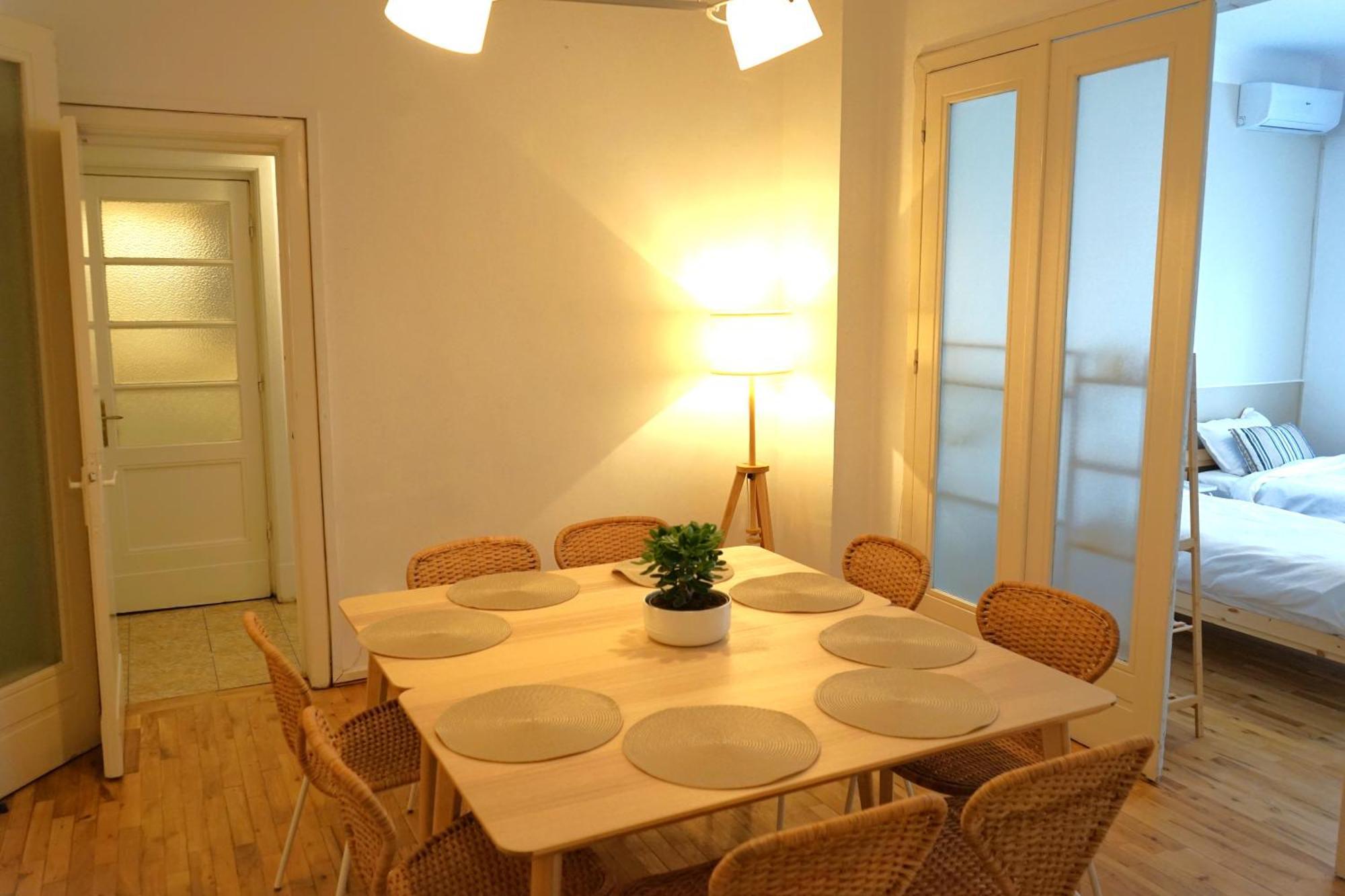 Spacious 3Br, 2Bt With 5 Balconies Bukarest Kültér fotó